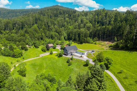 Haus Palmspring | Feiern und Übernachten im Schwarzwald, Hochzeitslocations Bad Peterstal-Griesbach, Kontaktbild
