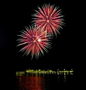 Röder Feuerwerk - Hochzeitsfeuerwerk zum Selbstzünden, Feuerwerk · Lasershow Karlsruhe, Kontaktbild