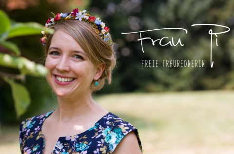 Frau Pi - Freie Traurednerin, Trauredner Karlsruhe, Kontaktbild Frau Pi - Freie Traurednerin, Trauredner Karlsruhe, Kontaktbild