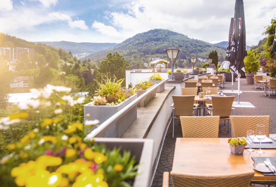 Schwarzwald Panorama | Hotel mit Panoramablick Bild 1