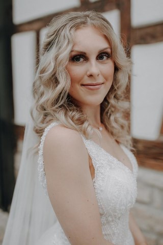 Kontaktbild Hair & Make-up Artist Kontaktbild Hair & Make-up Artist, Beauty & Brautstyling Karlsruhe