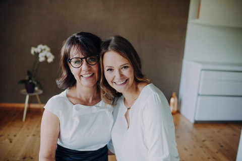 Brautglück Haaf, Brautmode · Hochzeitsanzug Eggenstein-Leopoldshafen, Kontaktbild